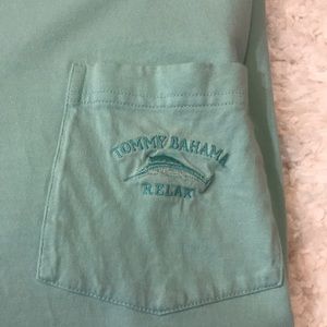 Tommy Bahama front pocket short sleeve shirt